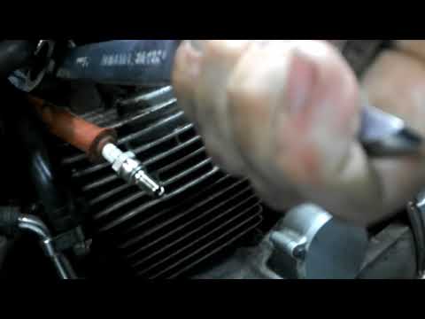 Видео: Почему не заводится Honda XR250? Что покажет замер компрессии?