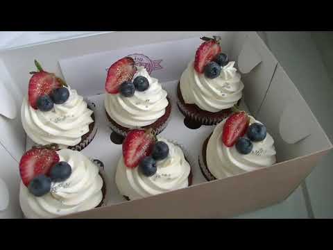 Видео: КОНДИТЕРСКИЙ ВЛОГ🧁Капкейки🎂 Делаем Вместе КАРАМЕЛЬ