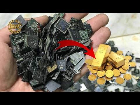 Видео: Извлечение золота из мобильных телефонов Big ic Chips | Золото от Mobile ic Chips |