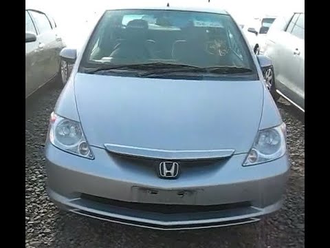 Видео: Honda Fit Aria 2003 года.avi