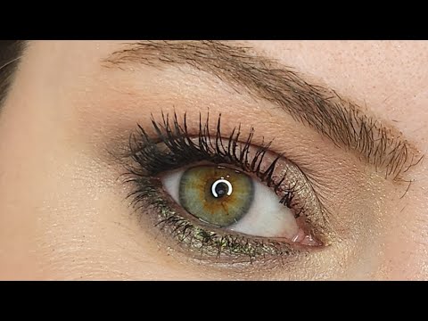 Видео: 💚 #макияж  для зелёных глаз с палеткой Ninelle #506