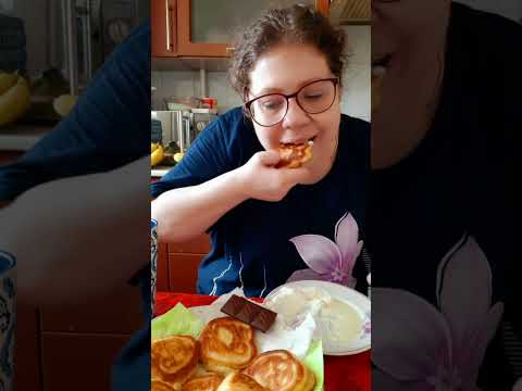 Видео: Мукбанг Оладушки 🥞со сгущёнкой и сметанкой 🫖☕/Муж уедет навсегда...