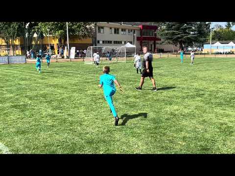 Видео: Орлета къп ФК “Сандански” - ДФК “Лъвчета”, набор 2015, (06.09.2025)