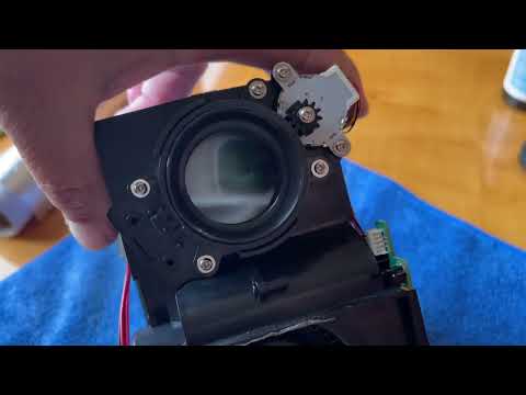 Видео: Проектор Hongtop P10 .  Разбираем ,и чистим от пыли.