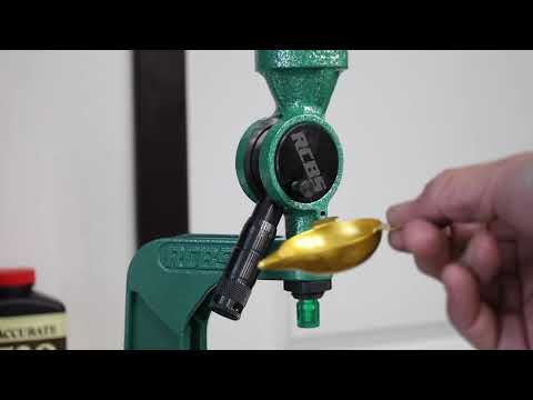 Видео: Меры пороха — сравнение новейшего RCBS UPM3 с могучим Redding BR3 — для YouTube