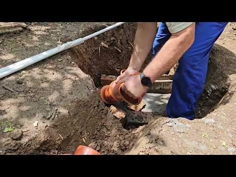 Видео: Канализация на тоалетна