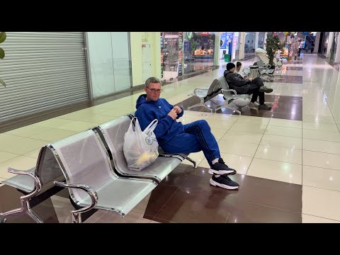 Видео: По магазинам с мужем// В ТЦ КОМСОМОЛЛ появились пальмы//Екатеринбург//#живунаурале 