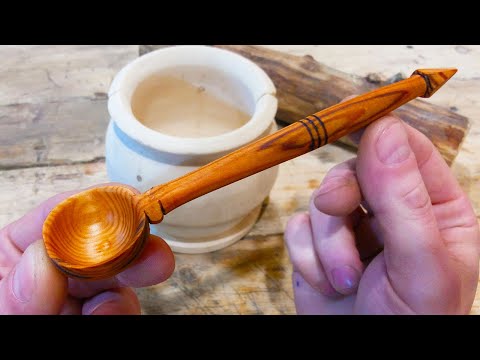 Видео: ДЕРЕВЯННАЯ ЛОЖКА НА ТОКАРНОМ СТАНКЕ \ WOODEN SPOON