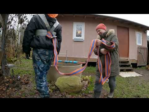 Видео: Спускаюсь в колодец, чтобы решить проблемы с водой! Нелегкая осень. Жизнь в деревне