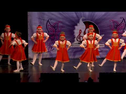 Видео: Танец "Я на печке молотила"