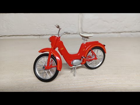 Видео: Мопед JAWA 50 typ 551 Jawetta НАШИ МОТОЦИКЛЫ #28 от Модимио