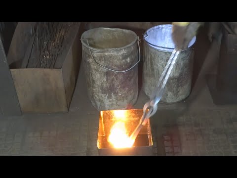 Видео: 38 Нож из быстрореза