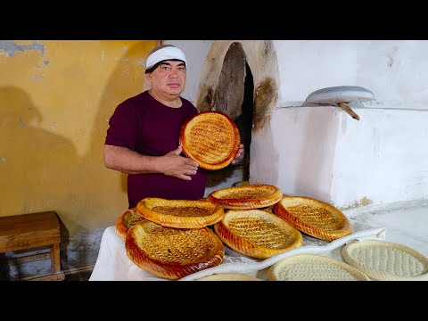 Видео: Самые вкусные и известные лепешки в Узбекистане | Удивительный способ приготовления.