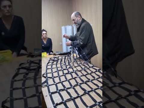 Видео: Тактические носилки для спасения людей