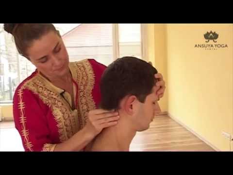 Видео: Йога Массаж Головы
