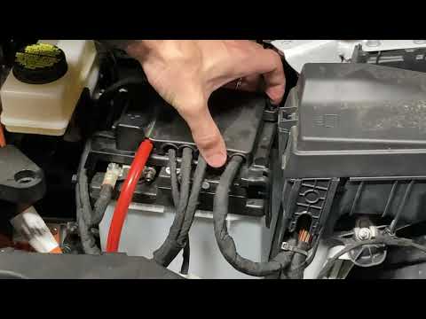 Видео: Инструкция по замене аккумулятора 12 В на VW ID.4 2021 года — проще, чем кажется!