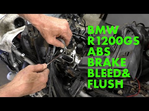Видео: Промывка тормозной системы BMW R1200GS