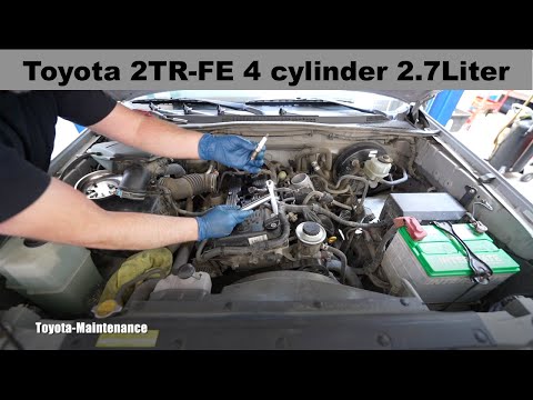 Видео: Как заменить свечи зажигания Tacoma 4-цилиндровый двигатель 2TR-FE
