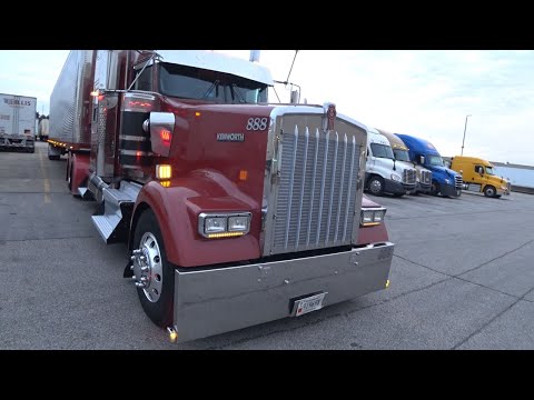 Видео: Мой первый день Как я стал дальнобойщиком