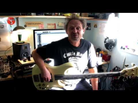 Видео: Кино Ты Выглядишь Так Несовременно А.Титов бас