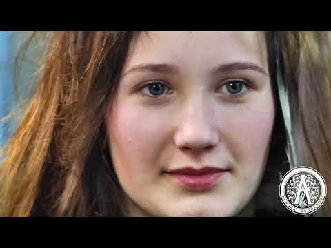 Видео: Выход из темного GARNIER в два этапа