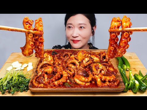 Видео: Острый жареный осьминог АСМР МУКБАНГ ПИЩЕВОЕ ШОУ