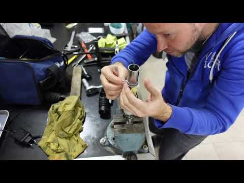 Видео: Ремонт вилки Honda Dio AF62/68
