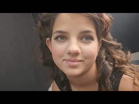 Видео: У Алисии день рождения / Веселье в школе