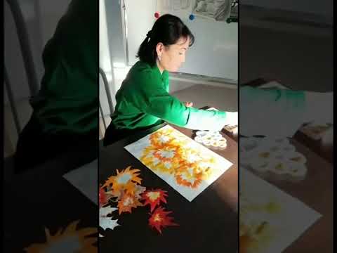 Видео: "Жапырақтар шеруі" шеберлік сабағы. Интерьерге арналған сериялық картиналар жасау