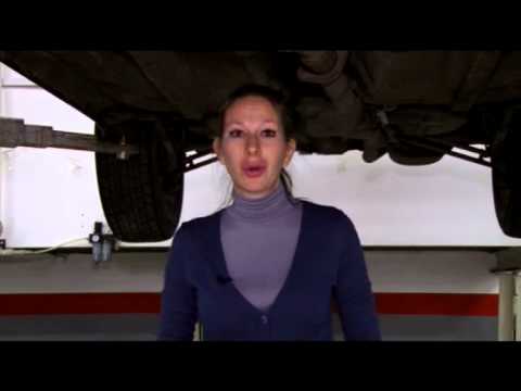 Видео: Подержанные машины - Subaru Forester 2003г.