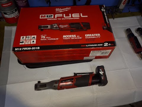 Видео: Обзор аккумуляторной трещотки MILWAUKEE M12 FUEL FIR38 201B