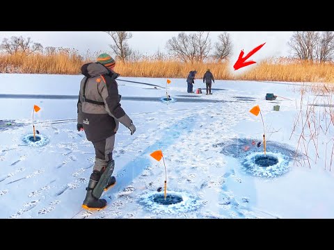 Видео: ВЫЗВАЛ РЫБНАДЗОР... СКОЛЬКО ЖЕРЛИЦ!!! РЫБАЛКА на ЖЕРЛИЦЫ!!! ЩУКА на ЖЕРЛИЦЫ ЗИМОЙ