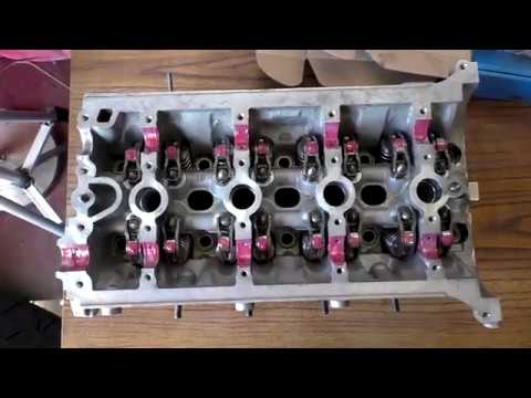 Видео: Ремонт головки блока 2.0TSI / EA888 2.0TSI cylinder head rebuild