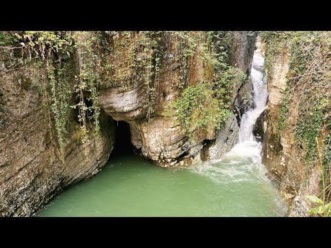 Видео: 🌞🌴6 марта Сочи сегодня Что посмотреть Агурские водопады Как добраться из Адлера на автобусе