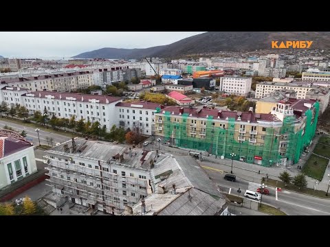 Видео: Новый облик: Магадан в лесах. Строительных