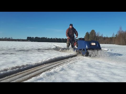 Видео: МОТОБУКСИРОВЩИК" БАРС " ПО МОКРОМУ СНЕГУ. КАК РАБОТАЕТ САМОДЕЛЬНЫЙ КРОНШТЕЙН!