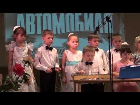 Видео: Оркестр детских музыкальных инструментов