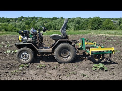 Видео: Саморобний міні трактор. культивація міжрядь кабаків