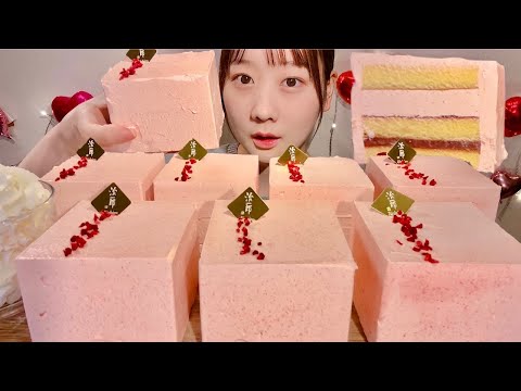 Видео: ASMR Ягодный масляный торт【русские субтитры】【Mukbang/ Eating Sounds】