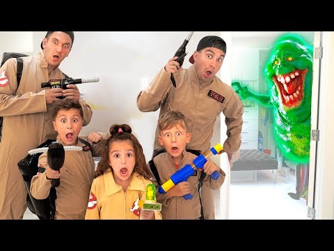 Видео: КАК Сеня, Камиль и Аминка Ловили Приведение в СТАРОМ ДОМЕ