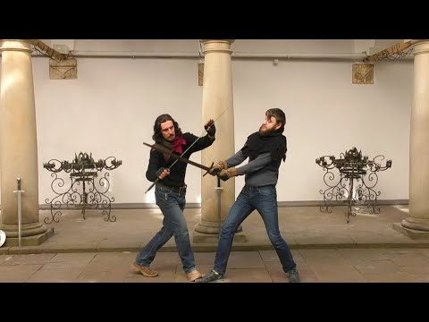 Видео: Ознайомлення з прийомами фехтування на мечах. Частина 1