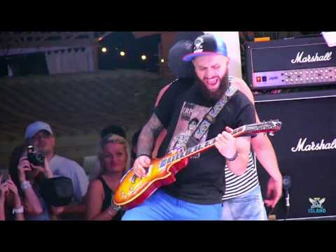 Видео: Бумбокс • Бета - Каротин (live in Odessa - Ibiza Beach Club. 21.07.2013)