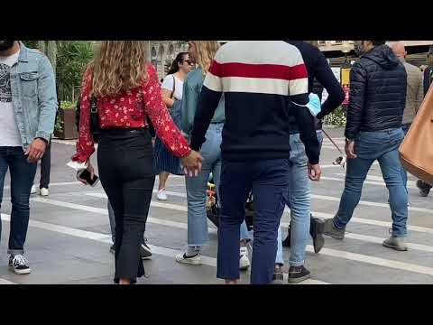 Видео: Что модно этой осенью в Италии, как одеваются в Италии