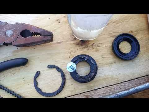 Видео: Рейку рулевую ремонтирует. 