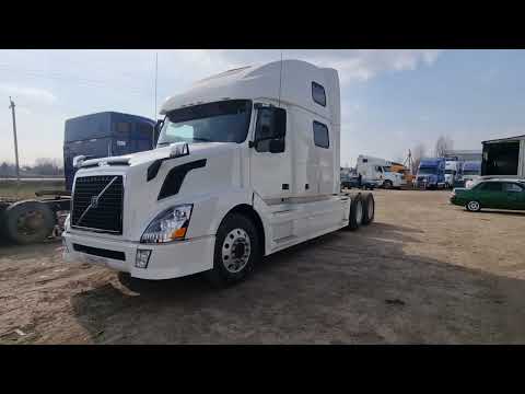 Видео: Большой Белый лебедь.VOLVO VNL 780  транcформер.двиг. Детройт 12.7..500 л.с. 2 часть ремонта .финиш.