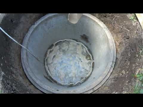 Видео: начали копать колодец и сразу пошла вода сколько копать еще