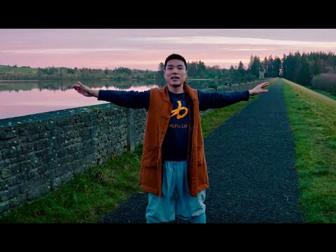 Видео: Растяжка и гибкость рук, спины, позвоночника и верхней части тела | Комплексная тренировка тела п...