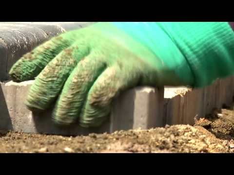 Видео: Укладка тротуарной плитки: пошаговое руководство