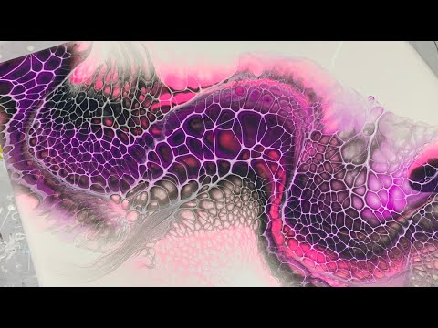 Видео: #90 The Night Bloom & The Dragon Swipe Blacklight Art |  Акриловая заливка |  Жидкое Искусство