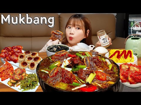 Видео: Sub)Real Mukbang- Мой день рождения! Корейская домашняя еда🥳 Тушеные короткие ребрышки🍖 Лапша 🍜 ASMR